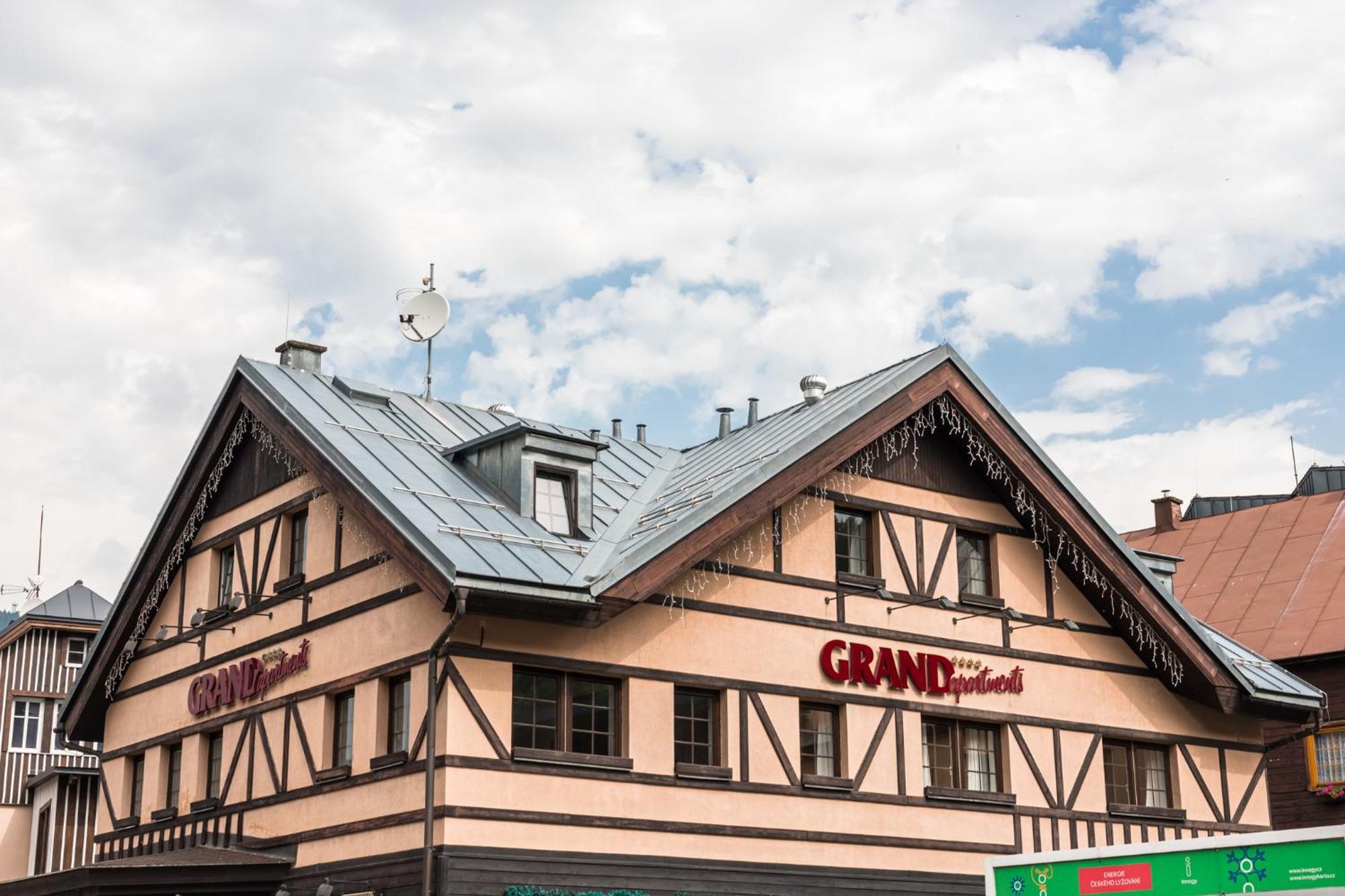 Grand Apartments Spindleruv Mlyn Exterior photo